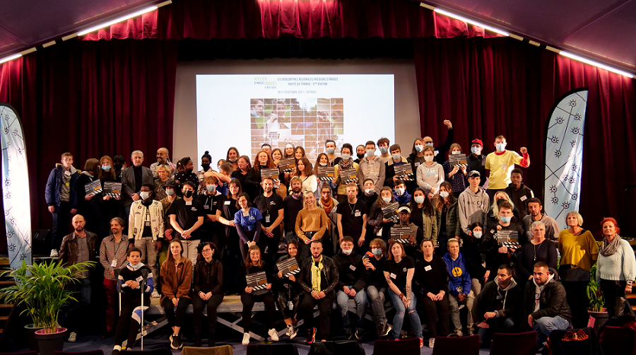 Photo de groupe des participants à la 5ème édition des Rencontres Régionales Passeurs d'Images Hauts-de-France